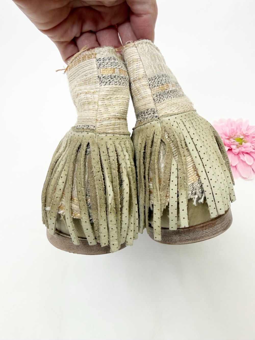 Free People Wonderland Fringe Moc Leather Sandals Pearl Boho Bohemian - Picture 8 of 12